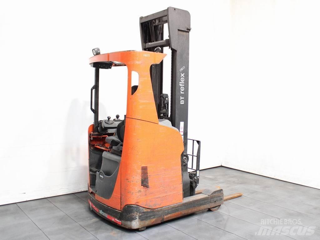 BT RRE 140 Työntömastotrukit