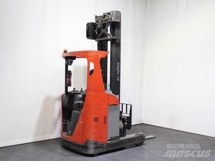 BT RRE 160 Työntömastotrukit