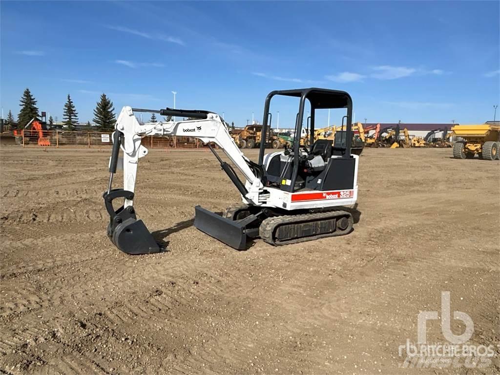 Bobcat 325 Minikaivukoneet < 7t