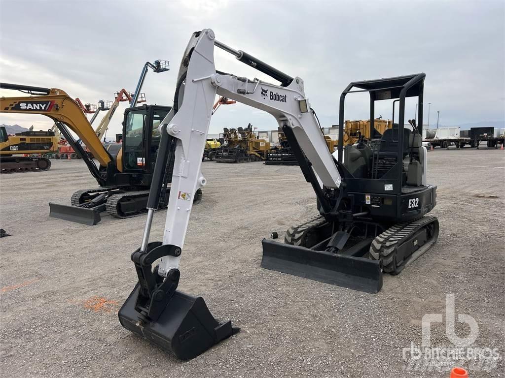 Bobcat E32 Minikaivukoneet < 7t