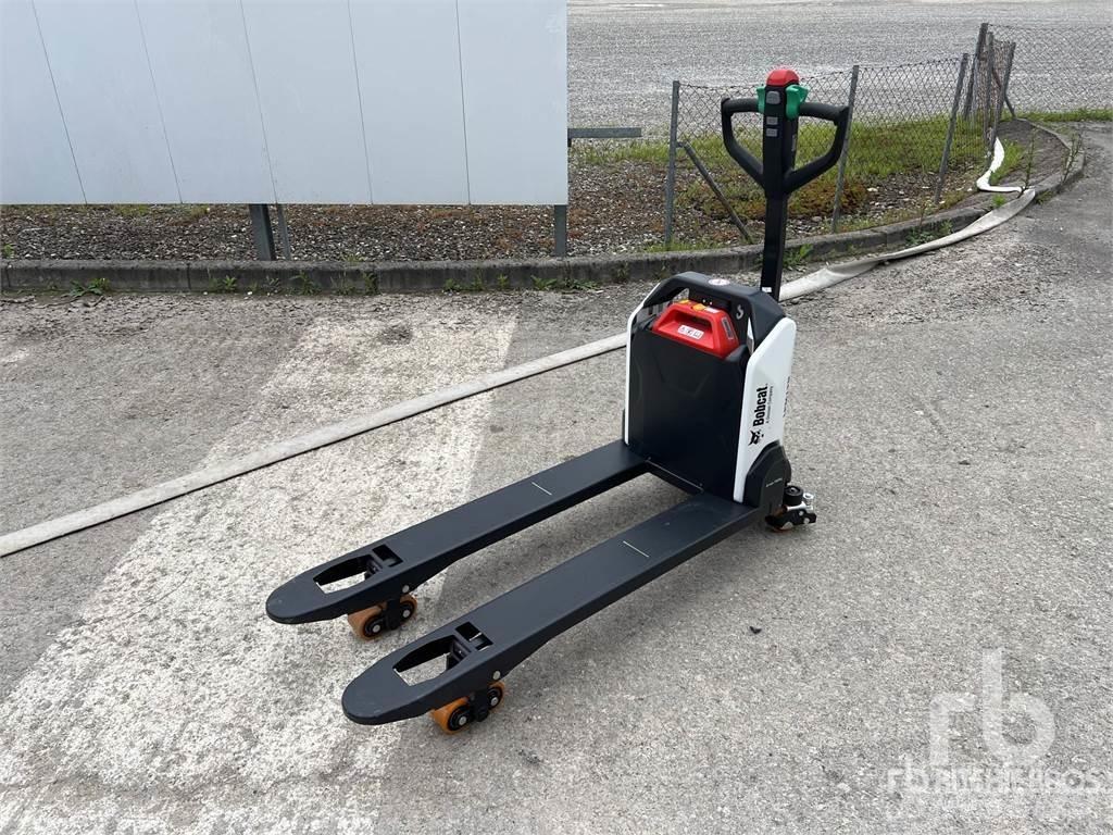 Bobcat LPM15N Kuormalavahyllyt