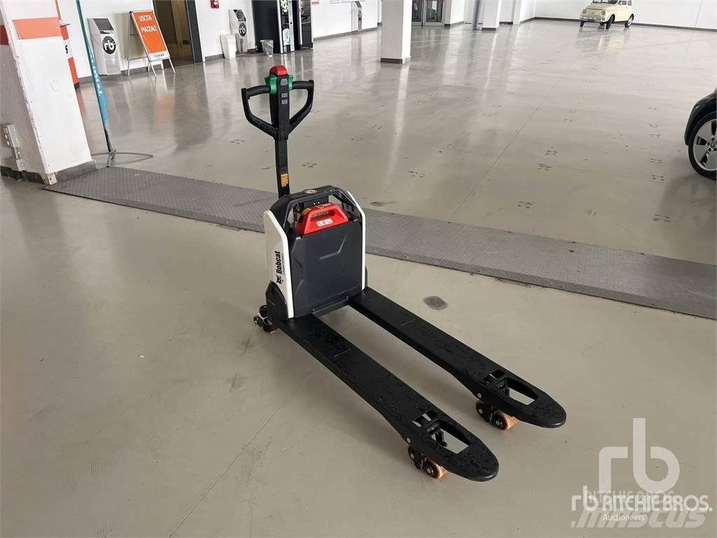 Bobcat LPM15N Kuormalavahyllyt
