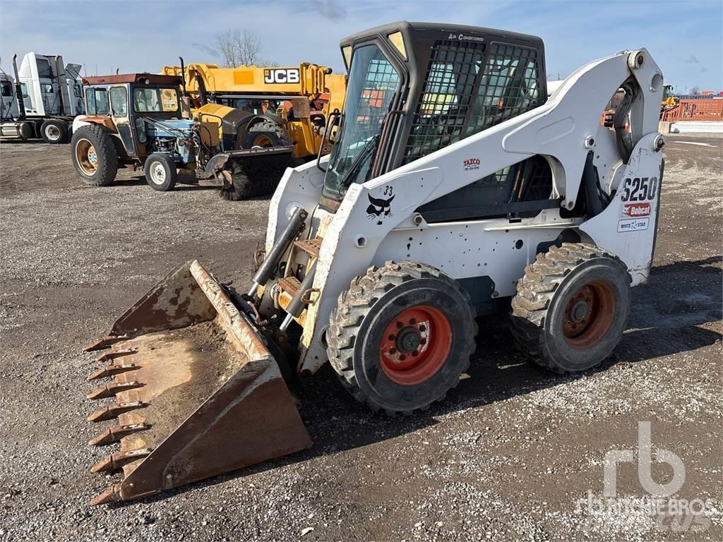 Bobcat S250 Liukuohjatut kuormaajat