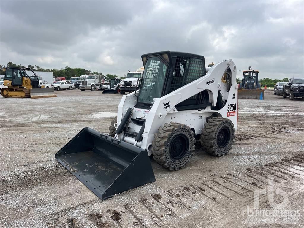 Bobcat S250 Liukuohjatut kuormaajat