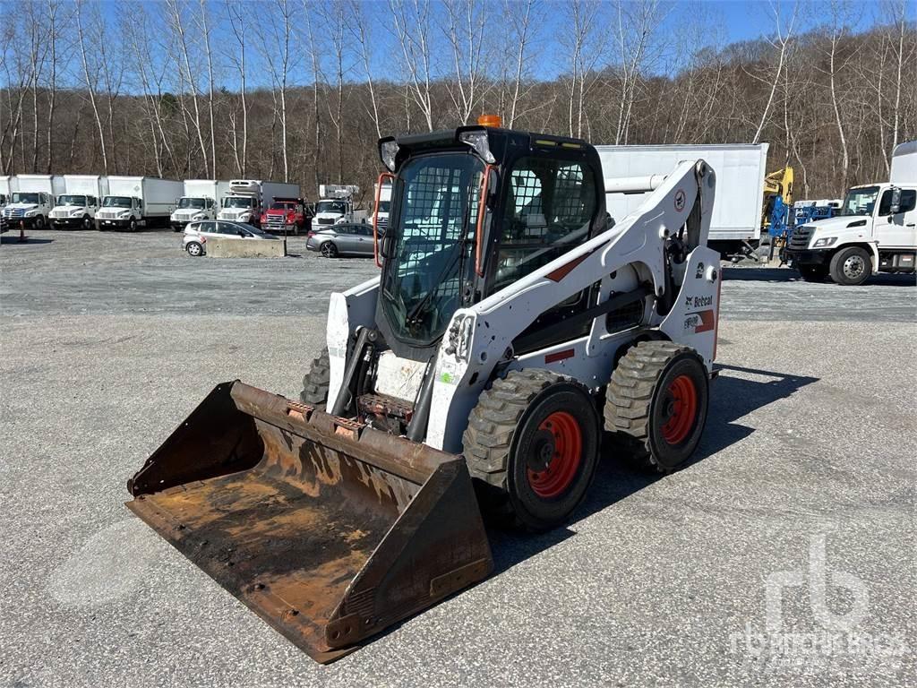 Bobcat S740 Liukuohjatut kuormaajat