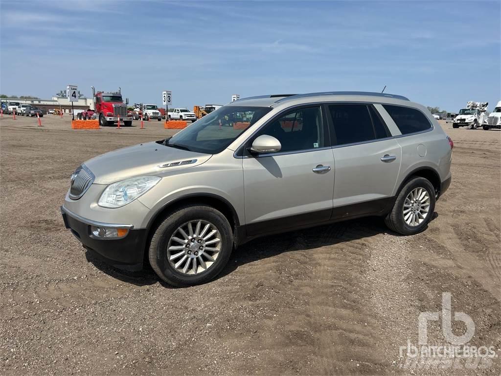 Buick ENCLAVE Pakettiautot