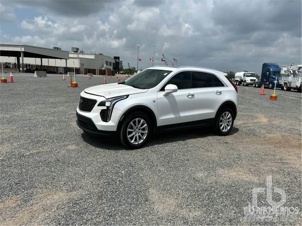 Cadillac XT4 Lava-autot
