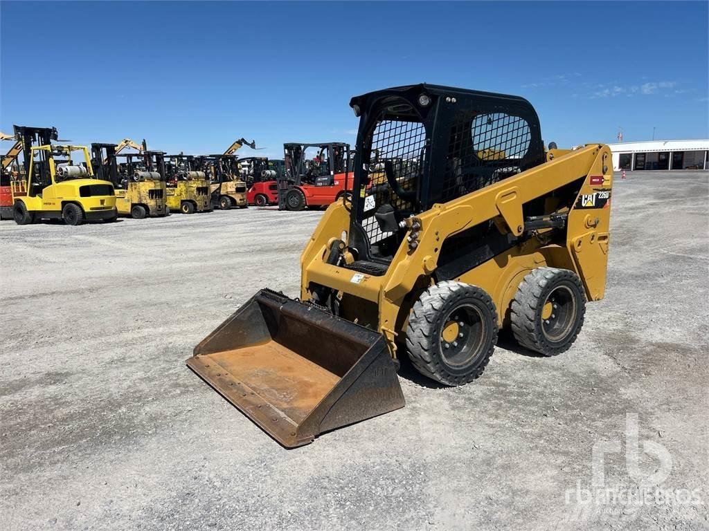 CAT 226D C1-H2 Liukuohjatut kuormaajat