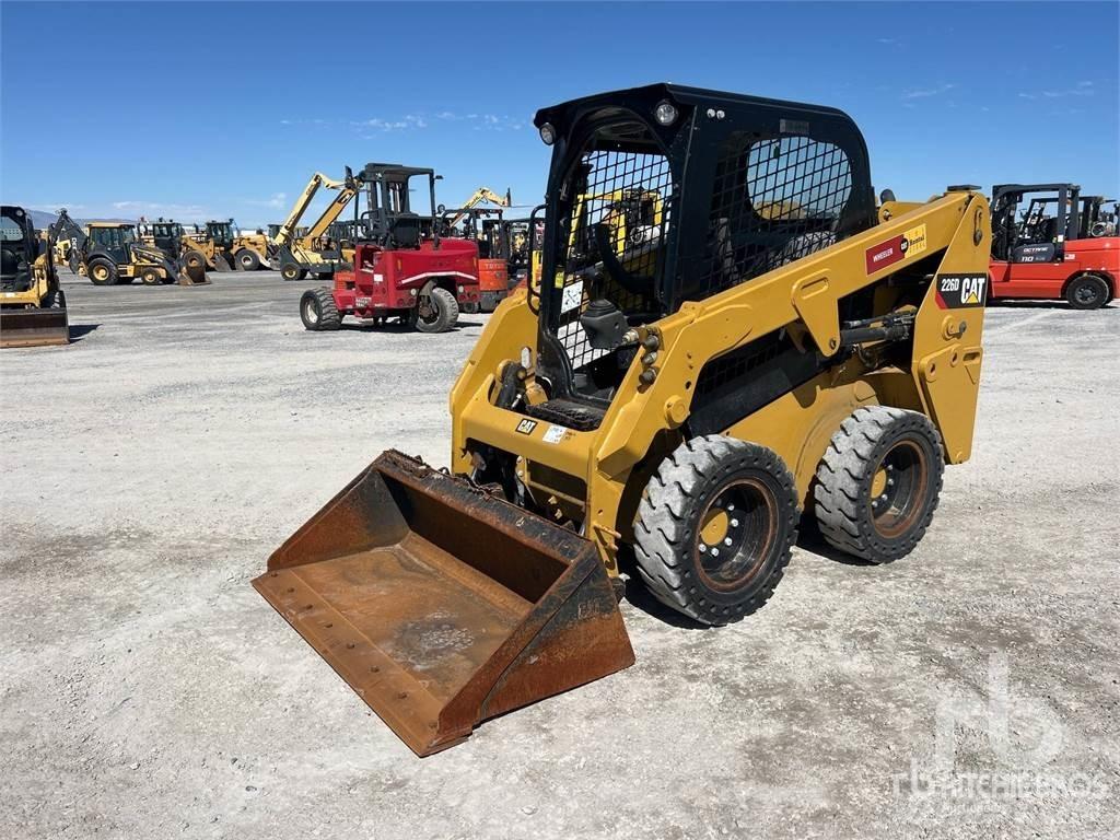 CAT 226D C1-H2 Liukuohjatut kuormaajat