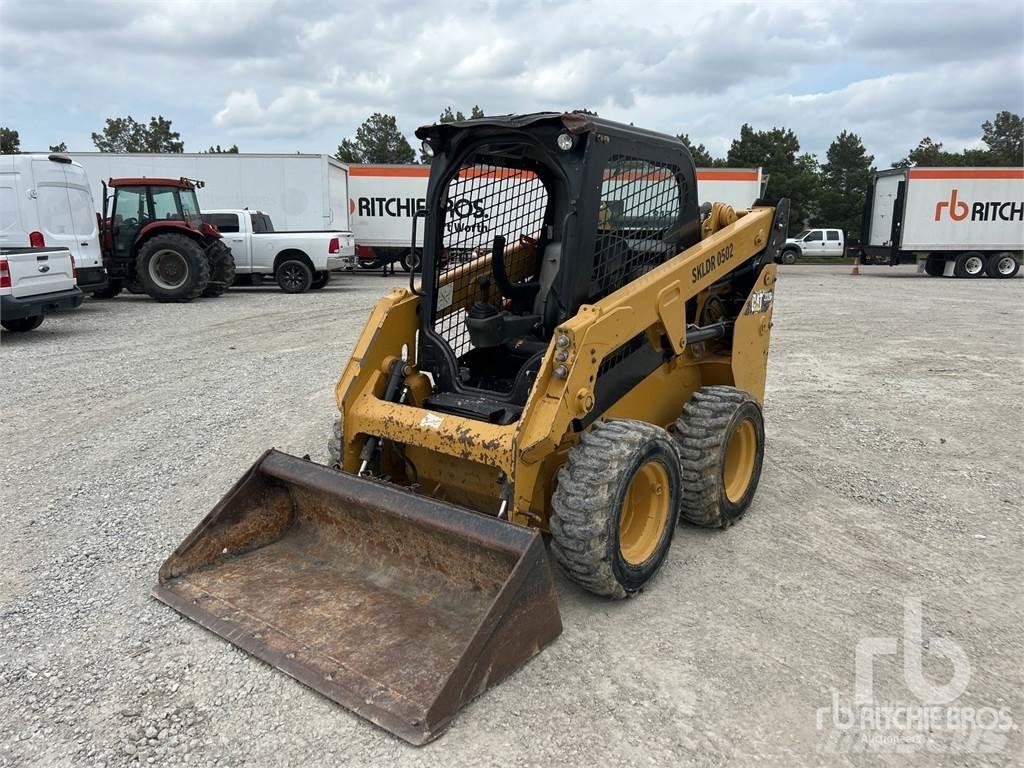 CAT 232D Liukuohjatut kuormaajat