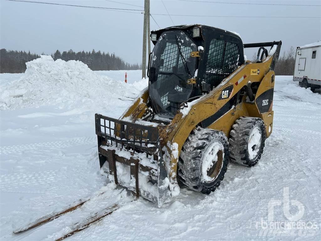 CAT 262C Liukuohjatut kuormaajat