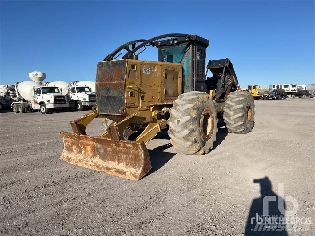 CAT 535D Juontokoneet