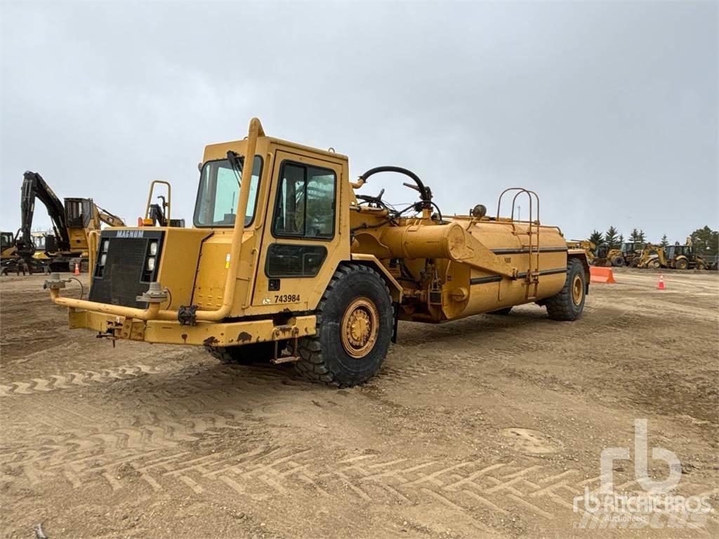 CAT 613C Vesisäiliöautot