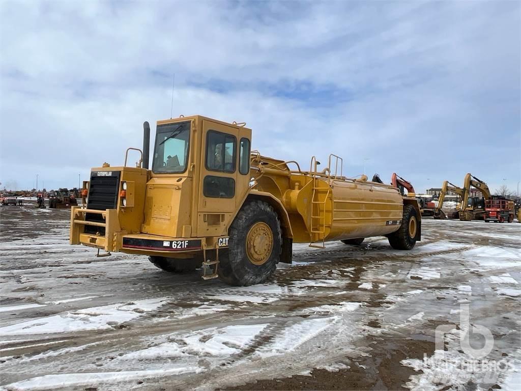 CAT 621F Vesisäiliöautot