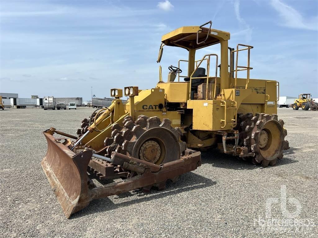 CAT 815B Kaatopaikkajyrät