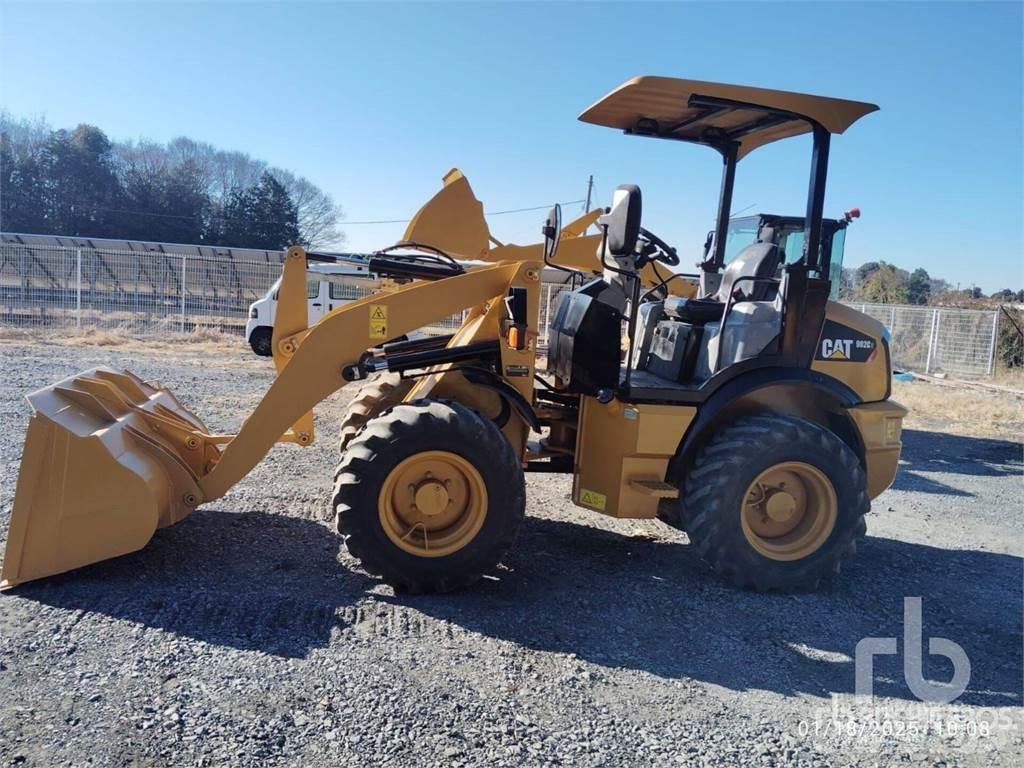CAT 902C2 Pyöräkuormaajat