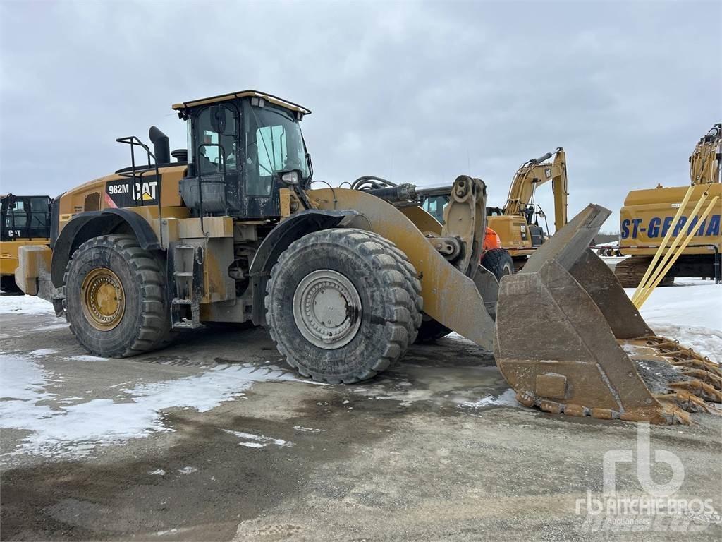 CAT 982M Pyöräkuormaajat
