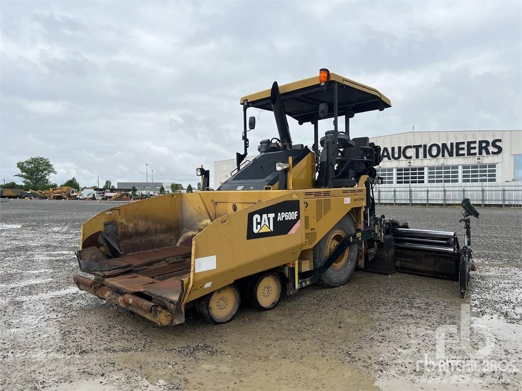 CAT AP600F Asfalttikoneet