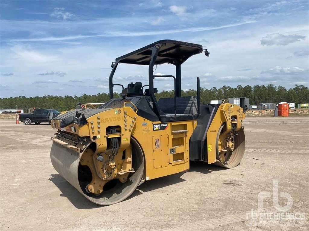 CAT CB64B Tandemjyrät