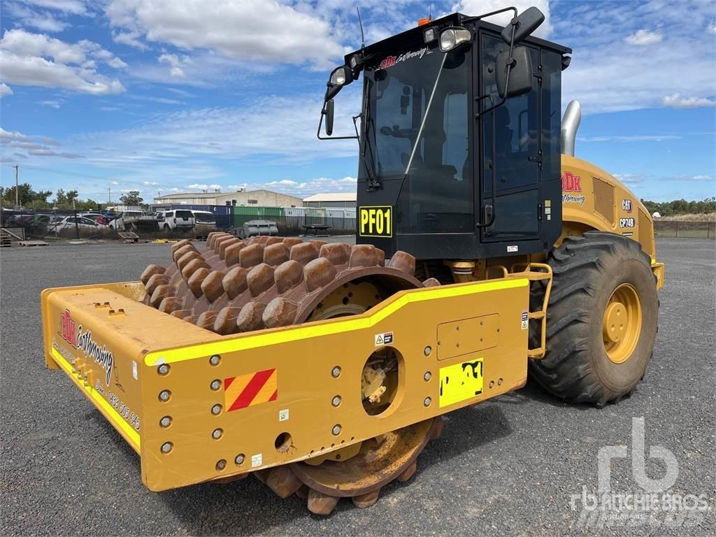 CAT CP74B Kaatopaikkajyrät
