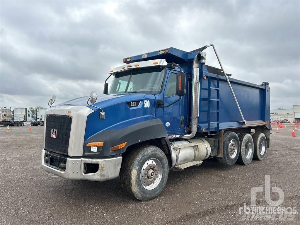 CAT CT660 Sora- ja kippiautot