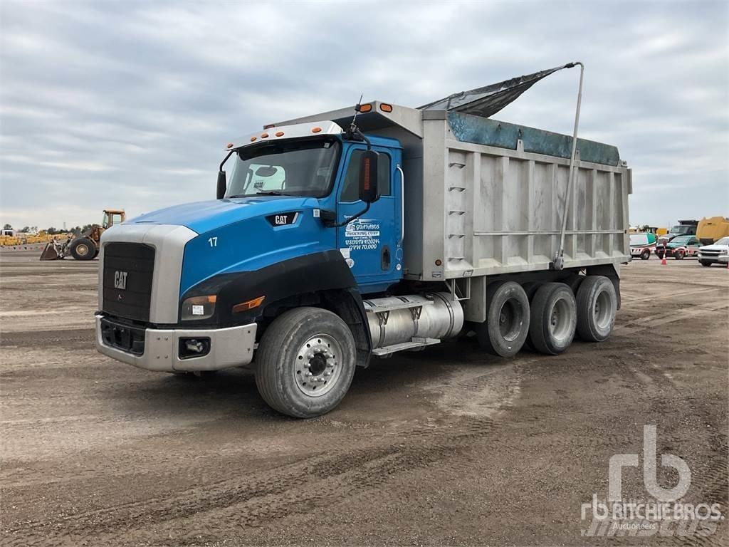 CAT CT660S Sora- ja kippiautot