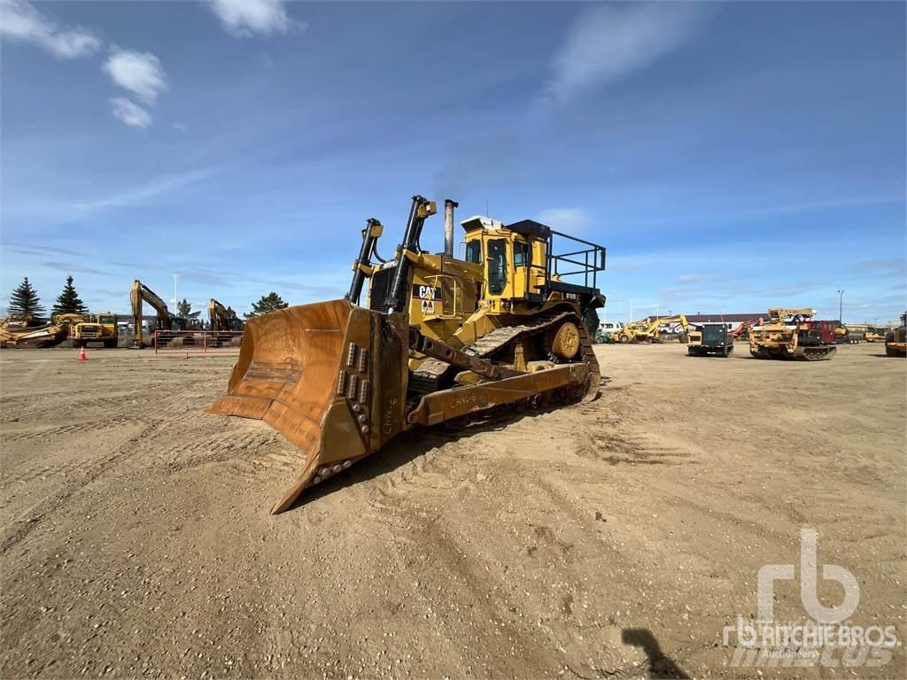 CAT D10N Telaketjupuskutraktorit