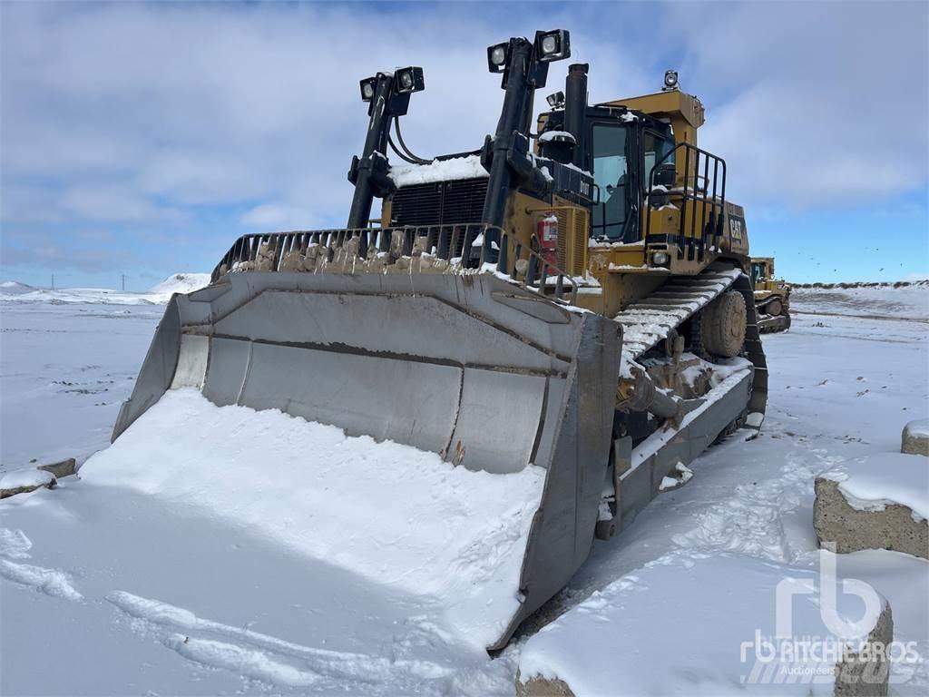 CAT D10T Telaketjupuskutraktorit