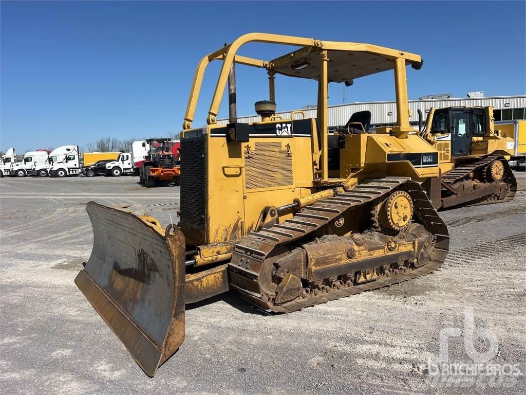 CAT D5MXL Telaketjupuskutraktorit