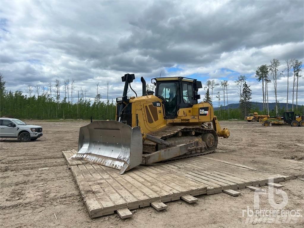 CAT D7E Telaketjupuskutraktorit