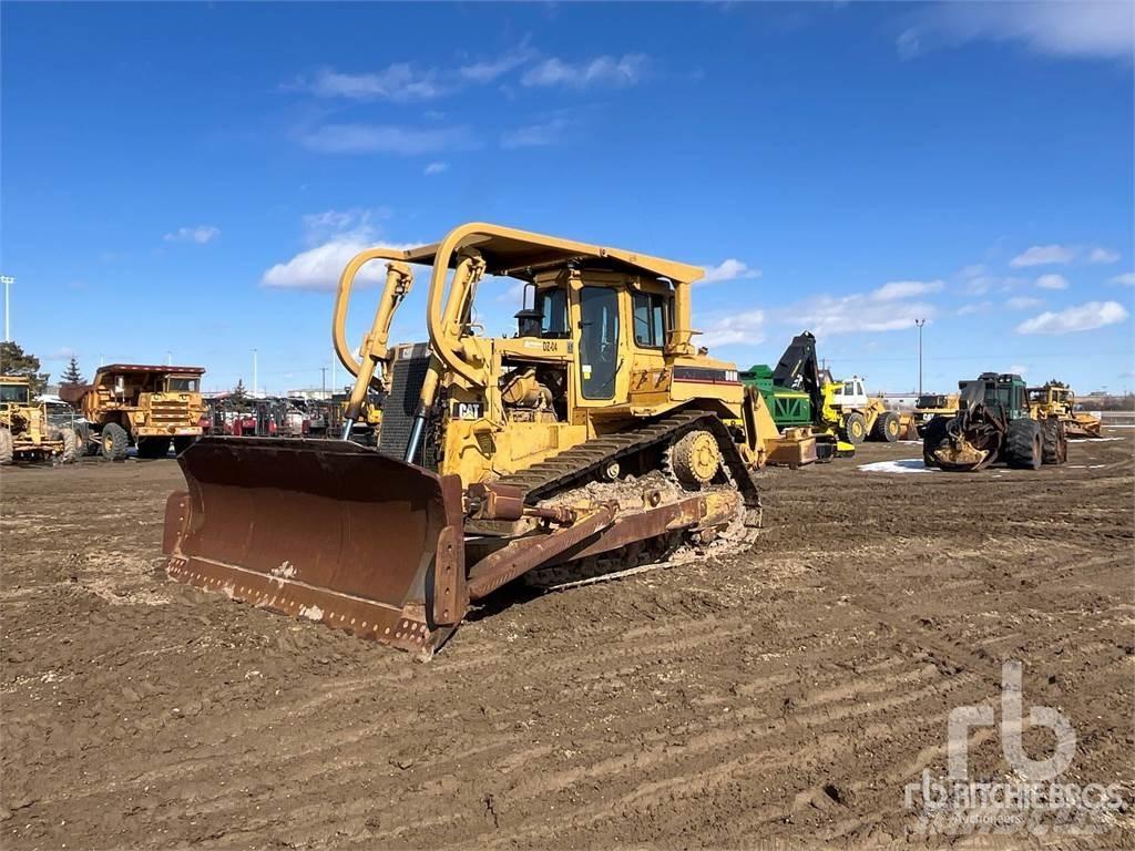 CAT D8N Telaketjupuskutraktorit