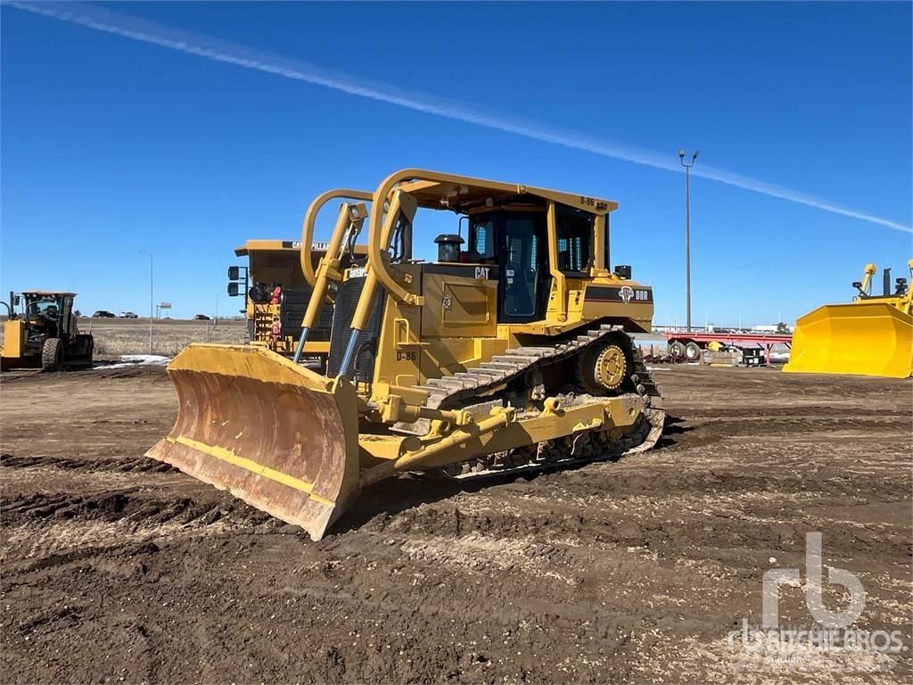 CAT D8R Telaketjupuskutraktorit