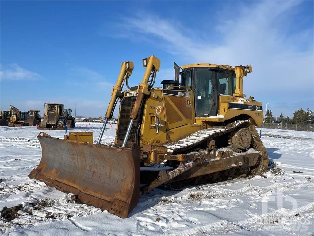CAT D8T Telaketjupuskutraktorit