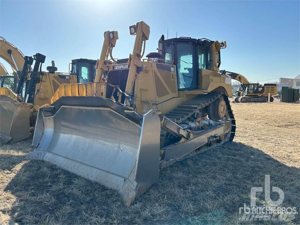 CAT D8T Telaketjupuskutraktorit