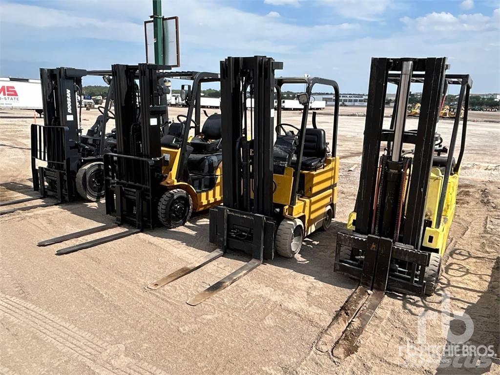 CAT T30D Dieseltrukit