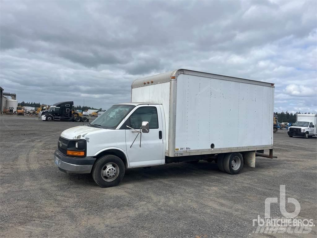 Chevrolet 3500 Pakettiautot
