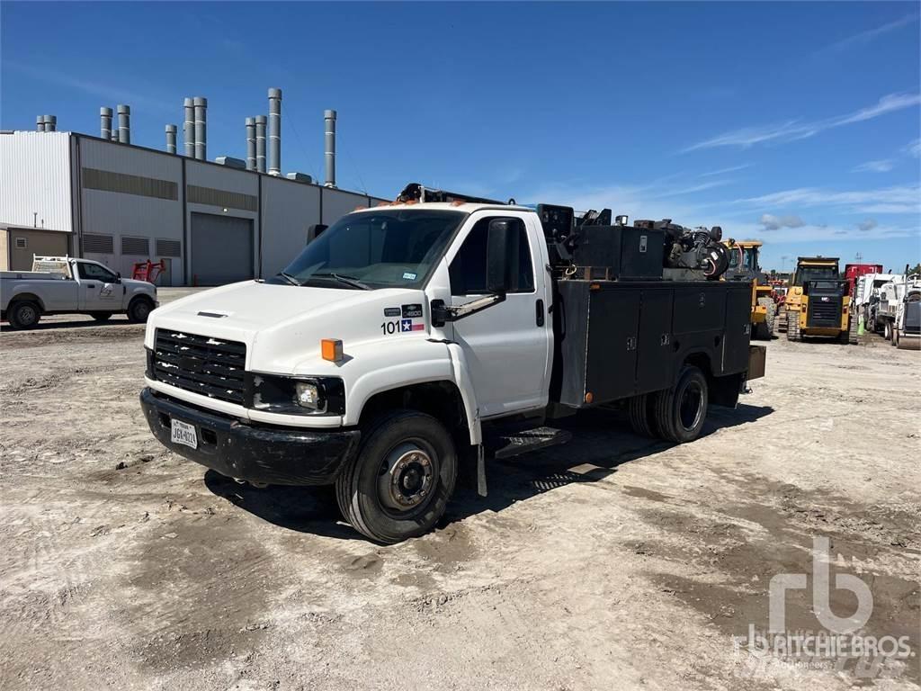 Chevrolet 4500 Tienhoitoautot