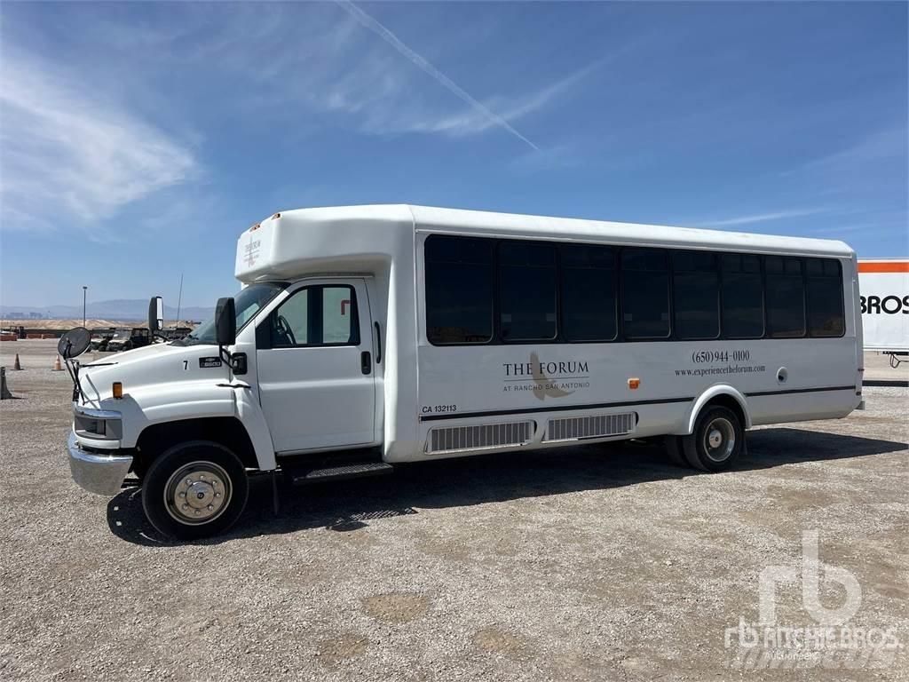 Chevrolet C5500 Linjaliikennebussit