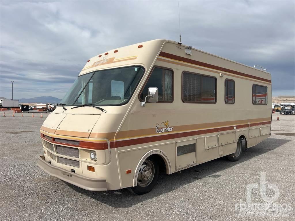 Chevrolet P30 Motorhomes and caravans