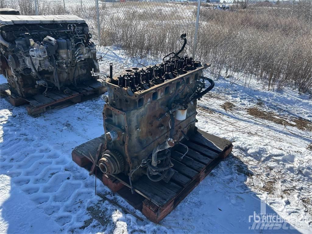 Detroit DD15 Moottorit