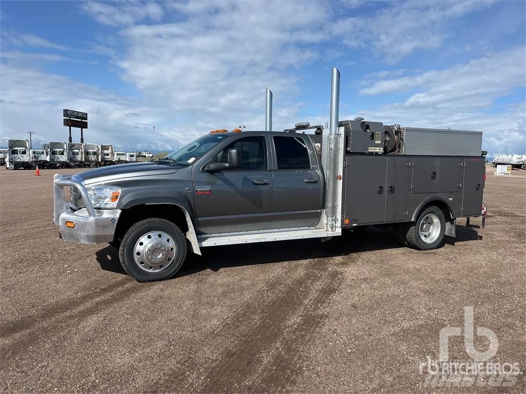 Dodge 5500 Tienhoitoautot