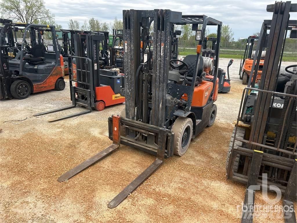 Doosan G25G Dieseltrukit