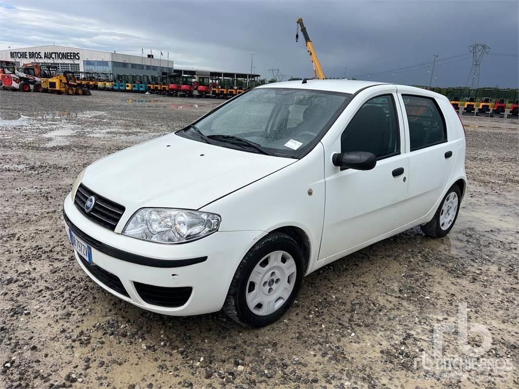 Fiat PUNTO Henkilöautot