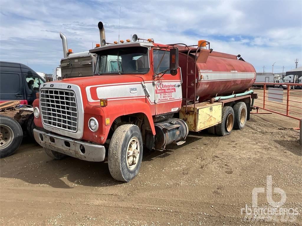 Ford 9000 Vesisäiliöautot