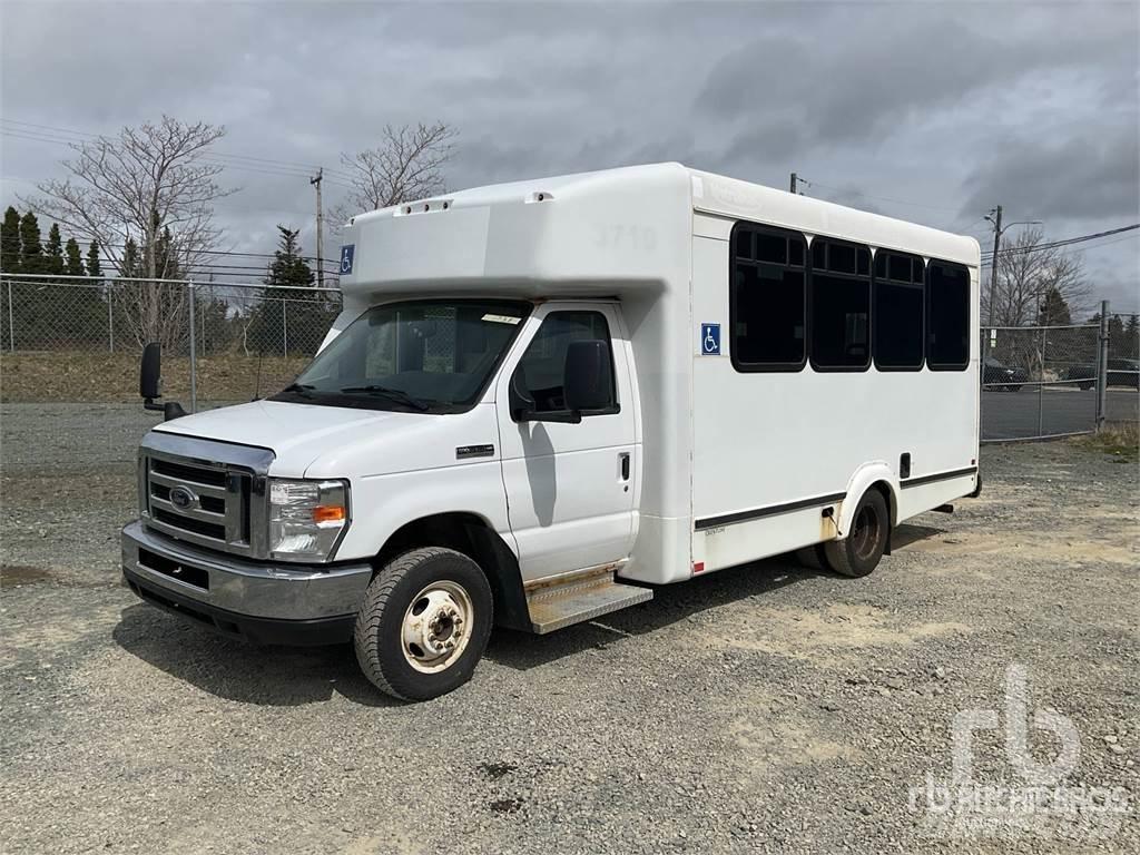 Ford E-350 Linjaliikennebussit