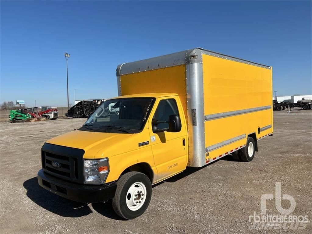Ford E350 Pakettiautot