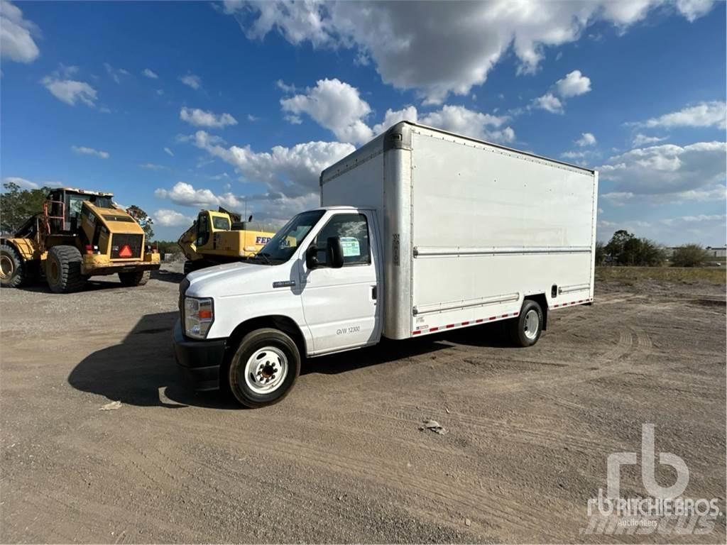 Ford E350 Pakettiautot
