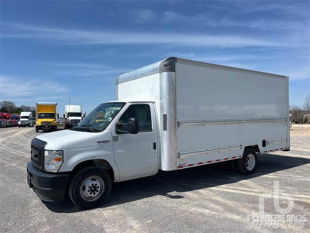 Ford E350 Pakettiautot