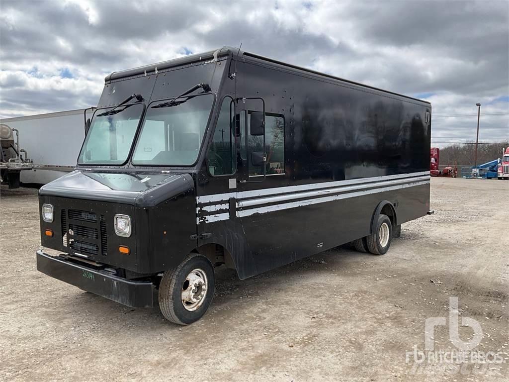 Ford E350 Pakettiautot