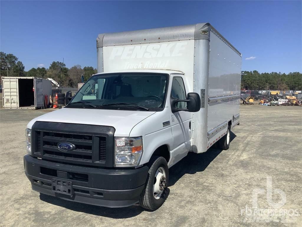 Ford E350 Pakettiautot